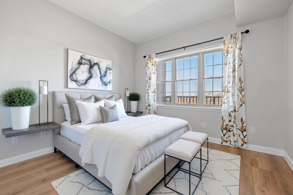 9670 Franklin Avenue #508, Franklin Park, IL 60131