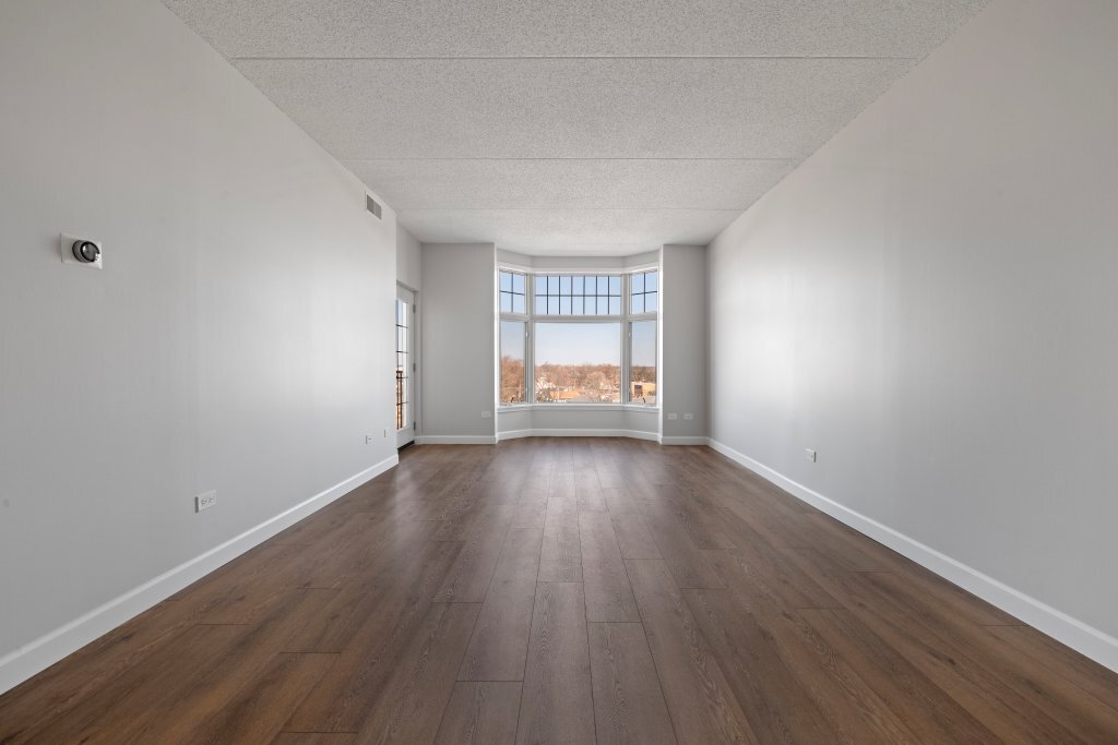 9670 Franklin Avenue #508, Franklin Park, IL 60131