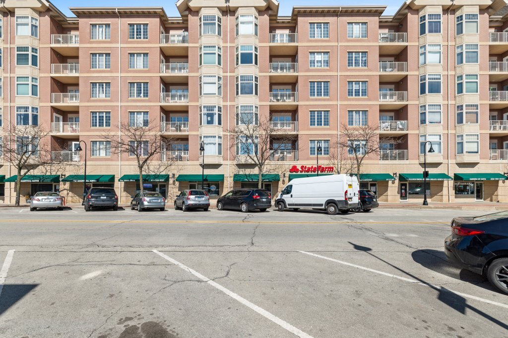 9670 Franklin Avenue #508, Franklin Park, IL 60131