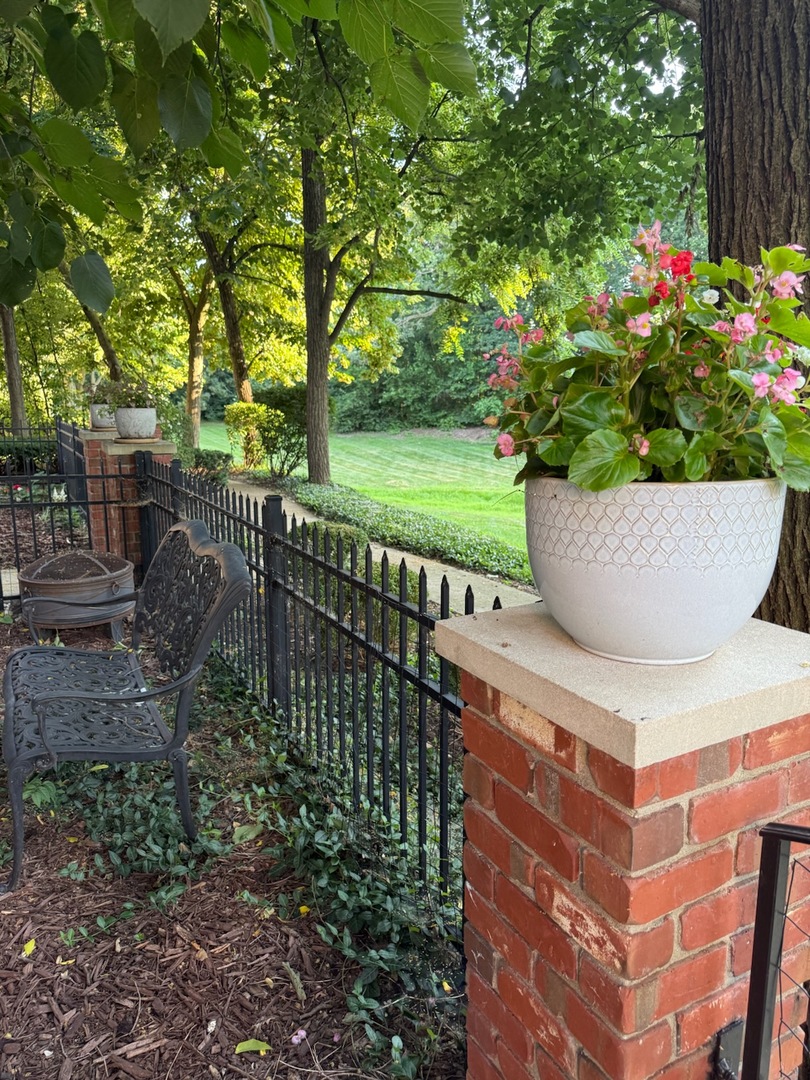 755 Prescott Court, Naperville, IL 60563