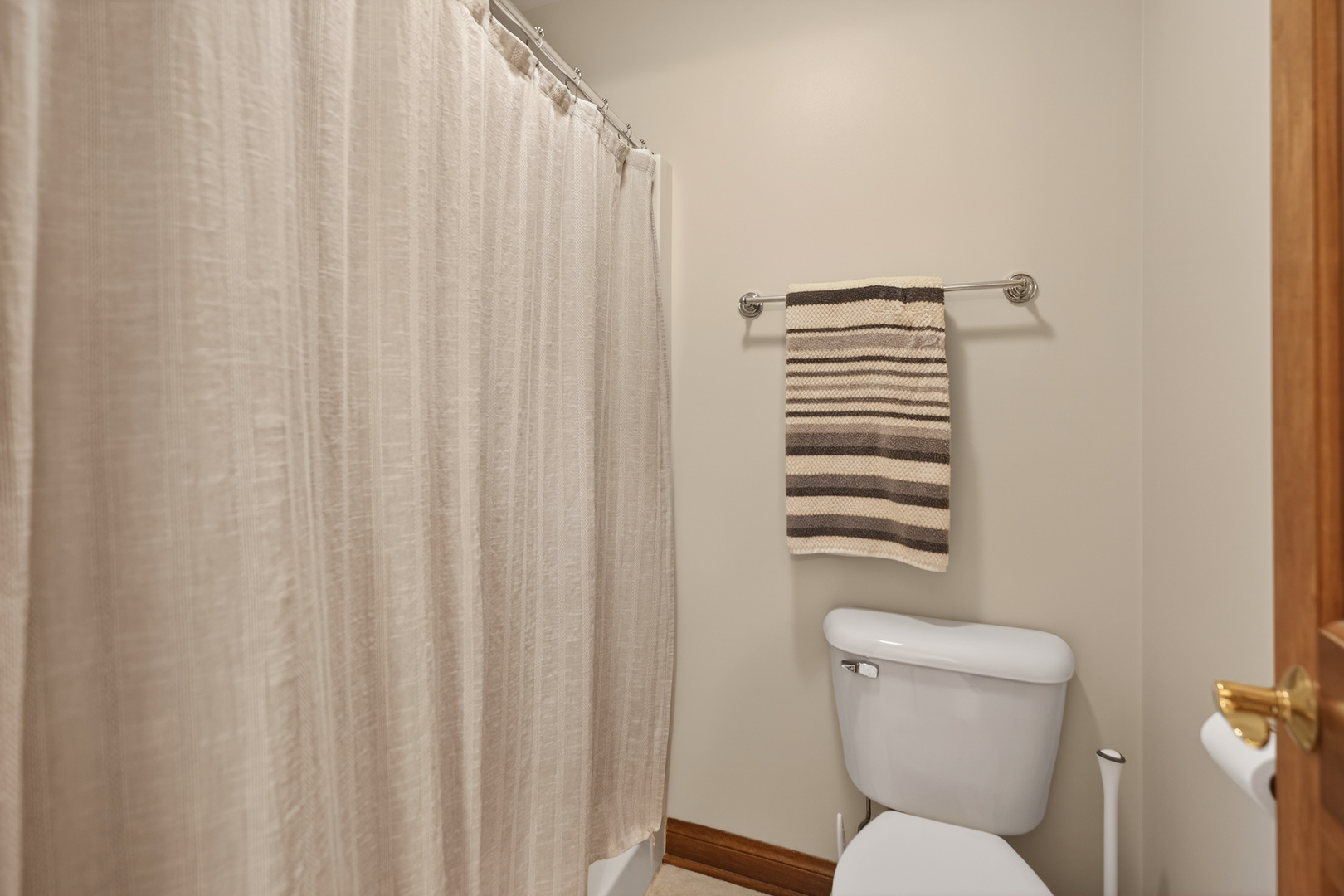 1411 Windfield Drive, Sycamore, IL 60178