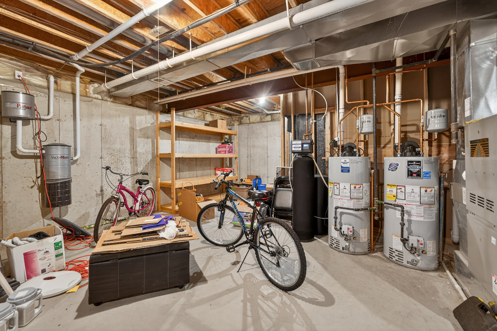 1411 Windfield Drive, Sycamore, IL 60178