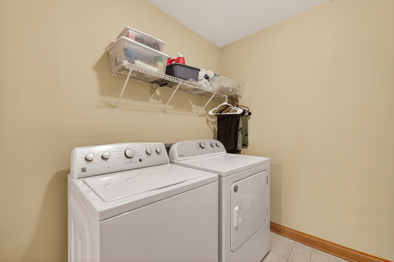 1411 Windfield Drive, Sycamore, IL 60178