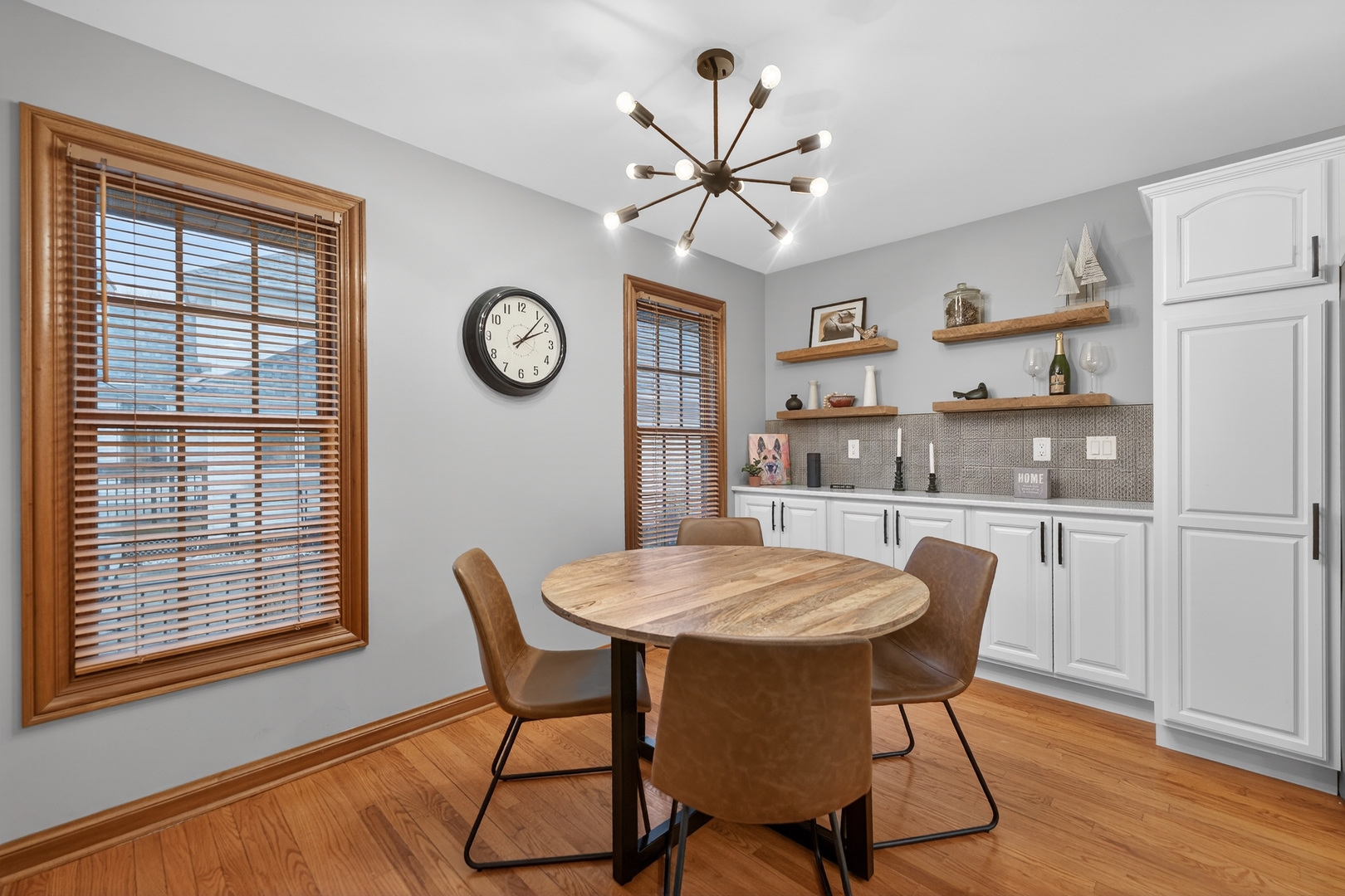 1411 Windfield Drive, Sycamore, IL 60178