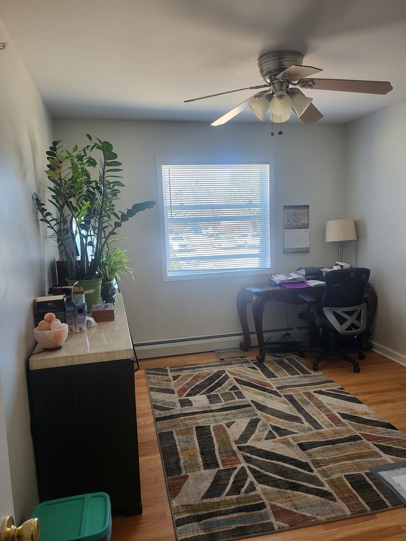 10205 S 86th Terrace #3-310, Palos Hills, IL 60465