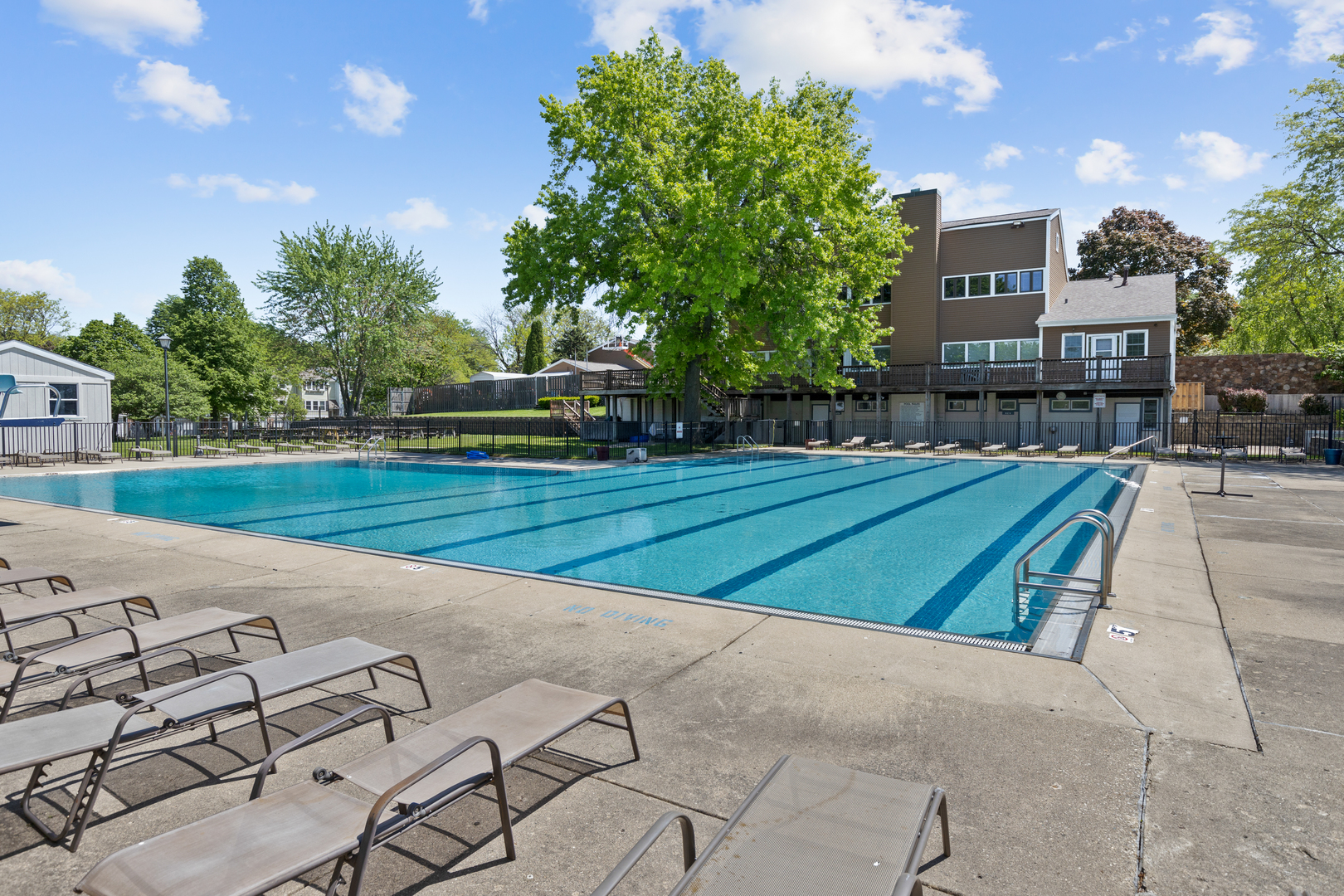 1803 Dumont Lane, Schaumburg, IL 60194