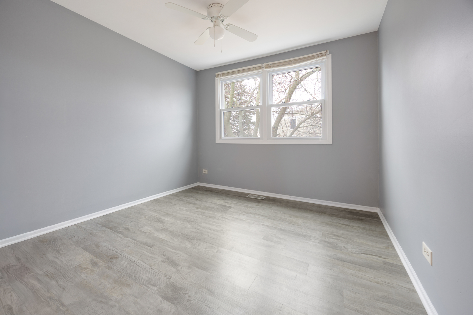 1803 Dumont Lane, Schaumburg, IL 60194