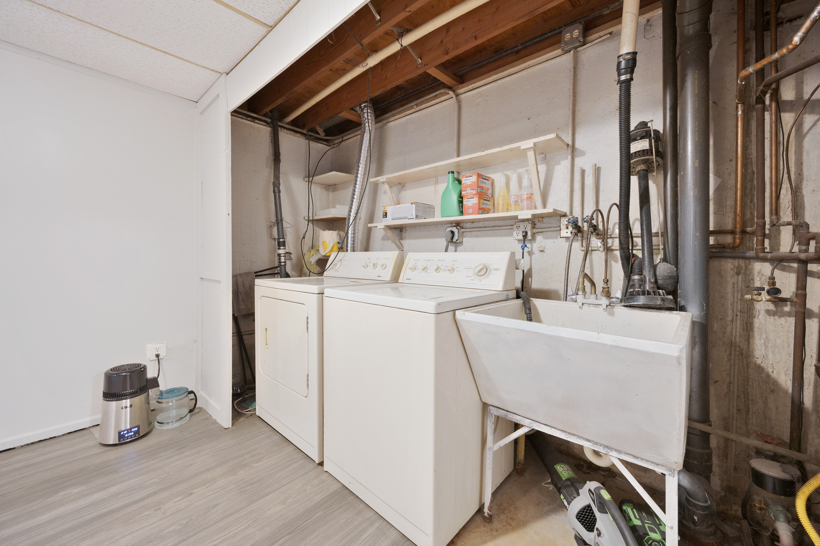 1803 Dumont Lane, Schaumburg, IL 60194