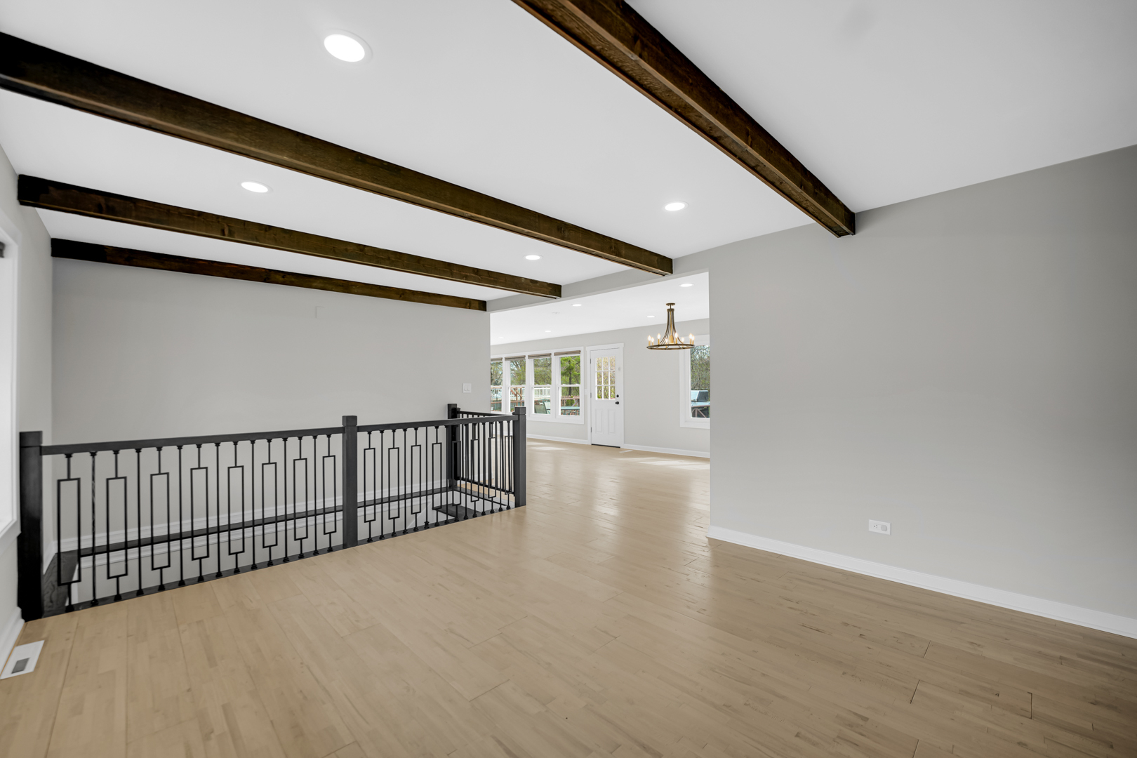 85 Larch Road, Frankfort, IL 60423