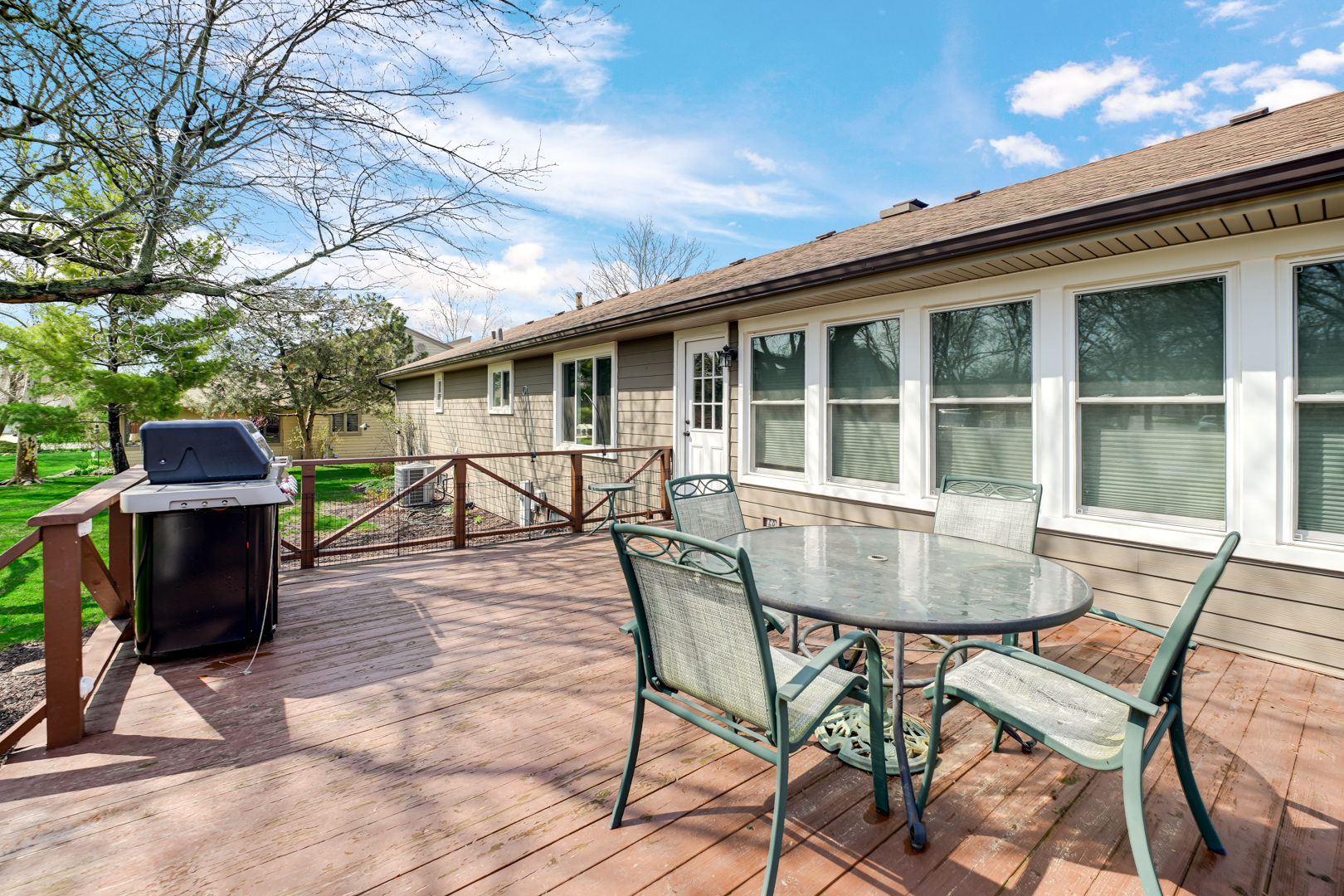 85 Larch Road, Frankfort, IL 60423