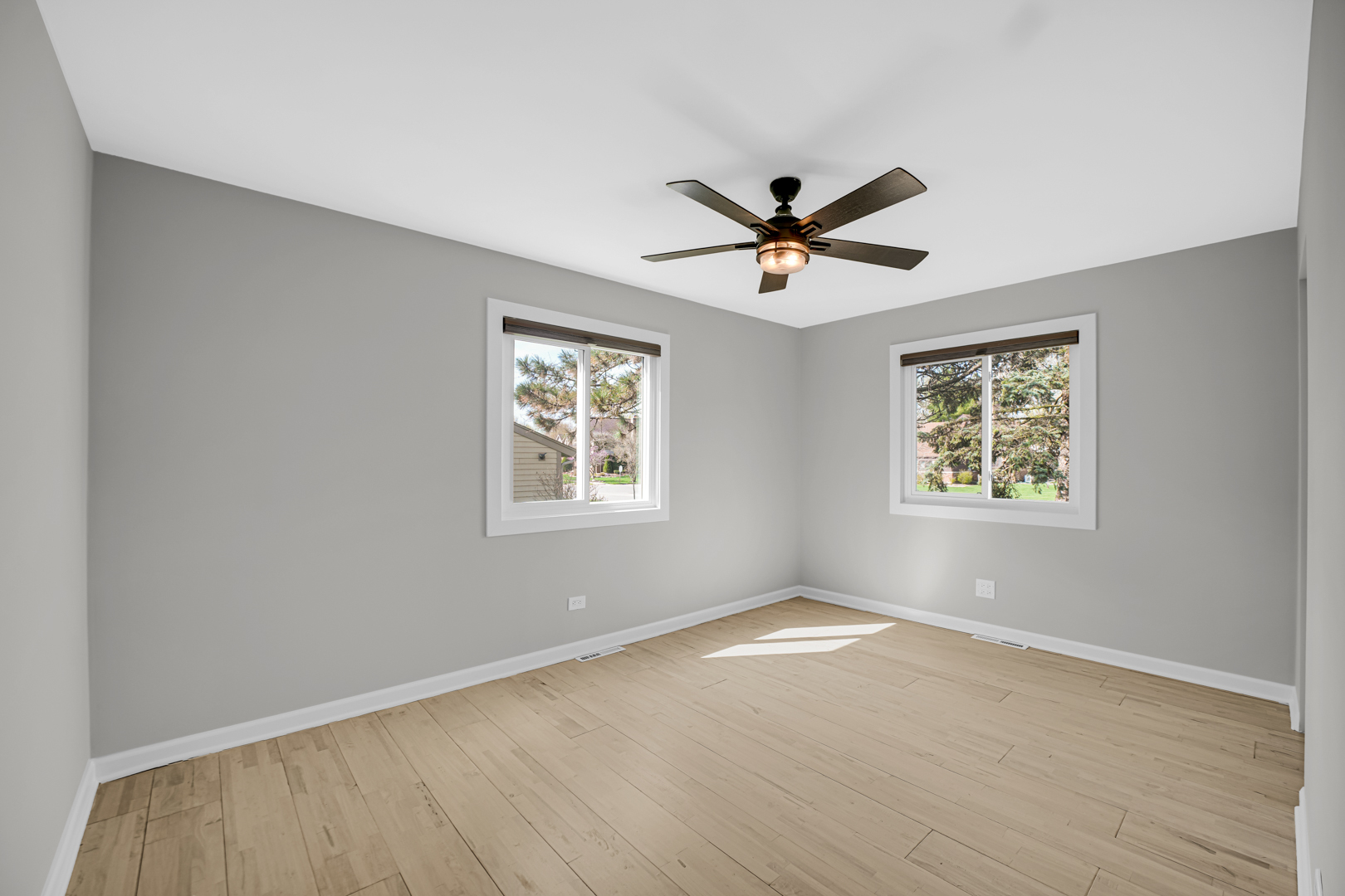 85 Larch Road, Frankfort, IL 60423