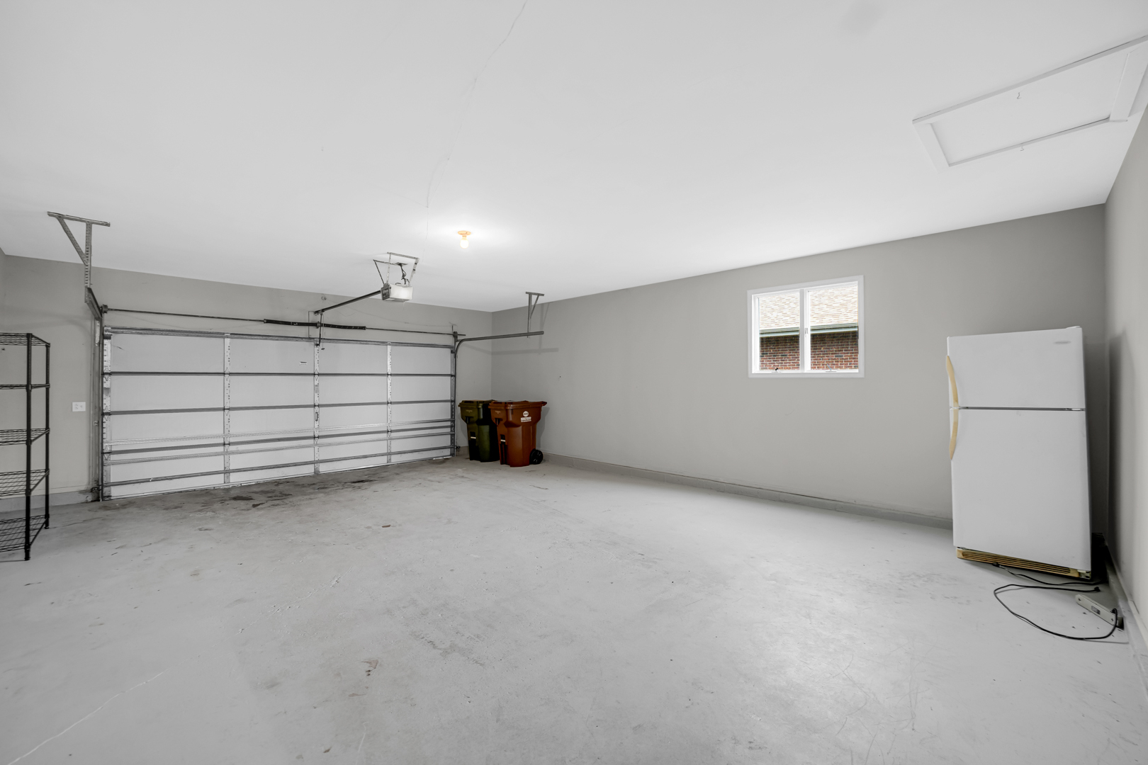 85 Larch Road, Frankfort, IL 60423