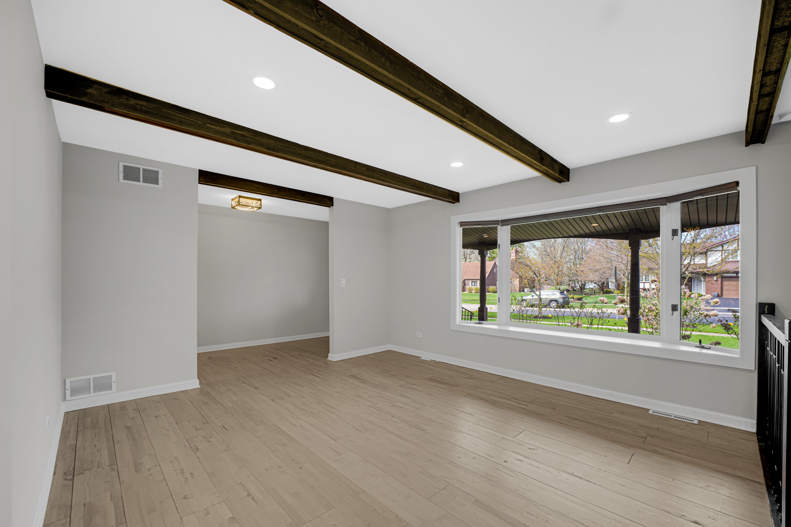 85 Larch Road, Frankfort, IL 60423