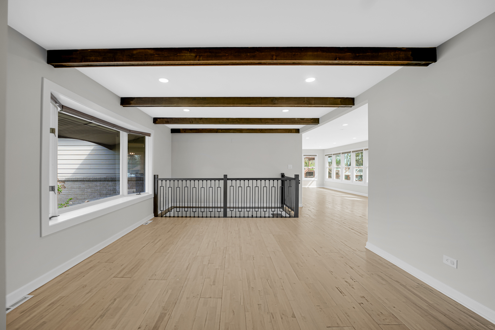 85 Larch Road, Frankfort, IL 60423