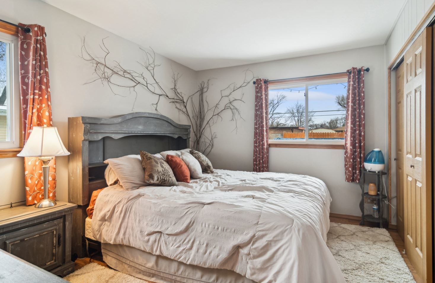 460 Flagstaff Lane, Hoffman Estates, IL 60169