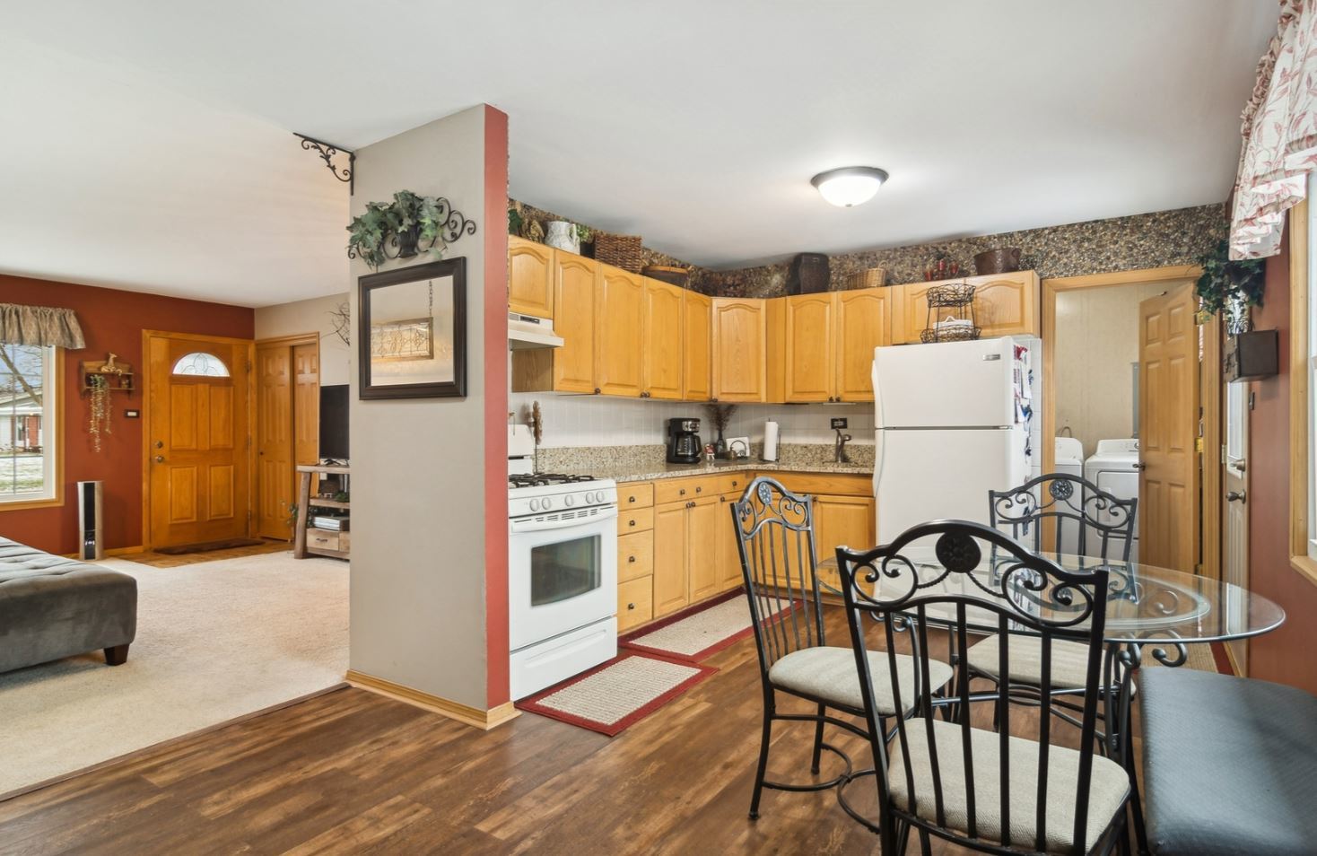 460 Flagstaff Lane, Hoffman Estates, IL 60169