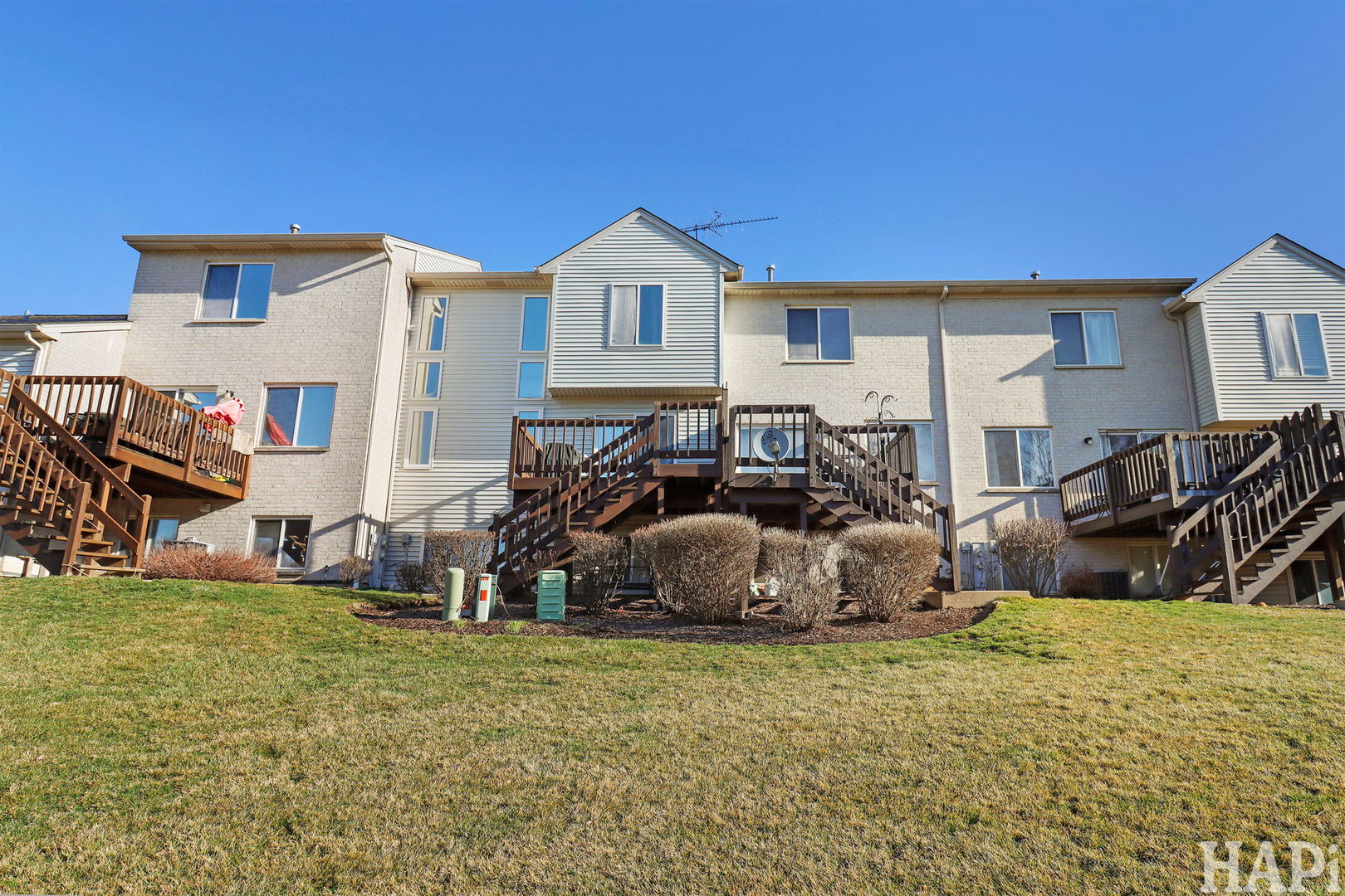 3117 River Birch Court, McHenry, IL 60051