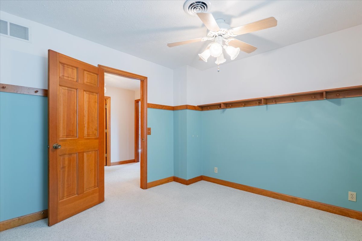 21389 N 2875 Road, Lexington, IL 61753