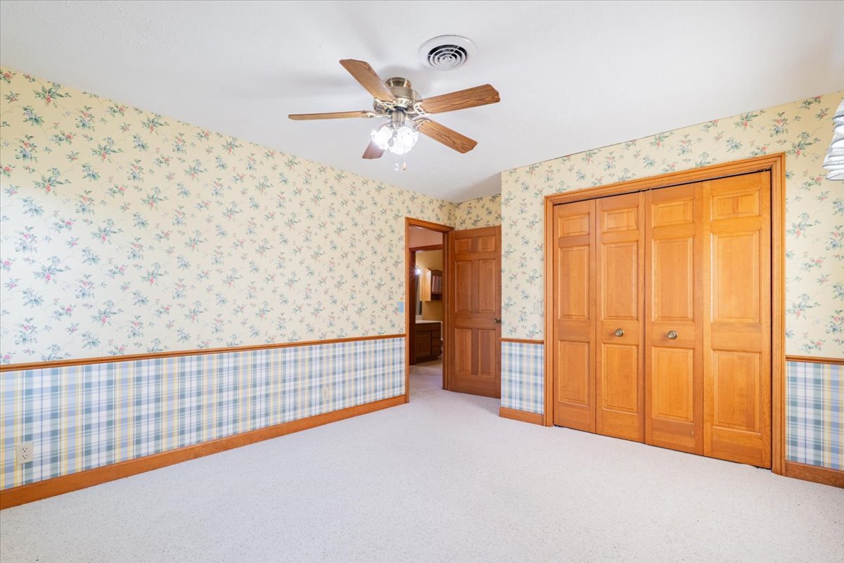 21389 N 2875 Road, Lexington, IL 61753