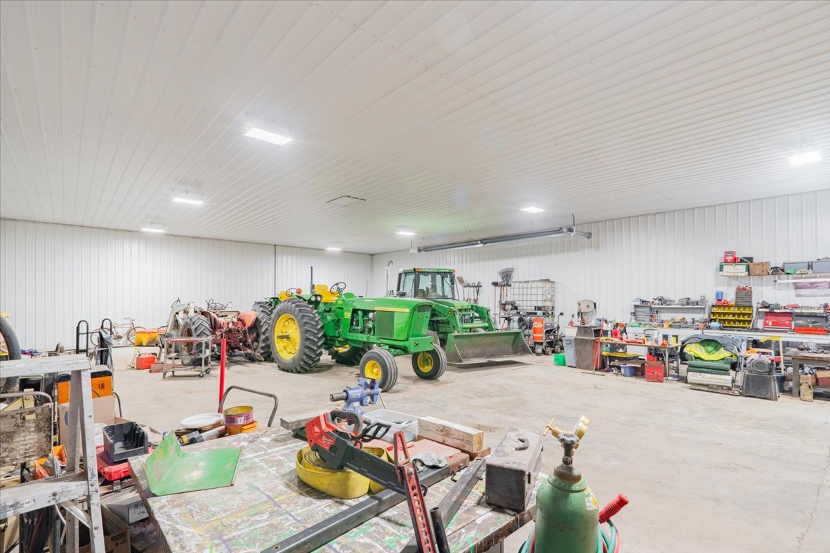 21389 N 2875 Road, Lexington, IL 61753