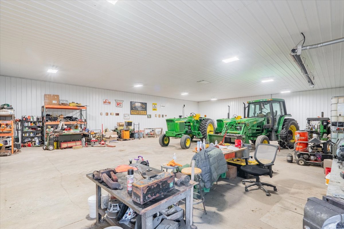 21389 N 2875 Road, Lexington, IL 61753