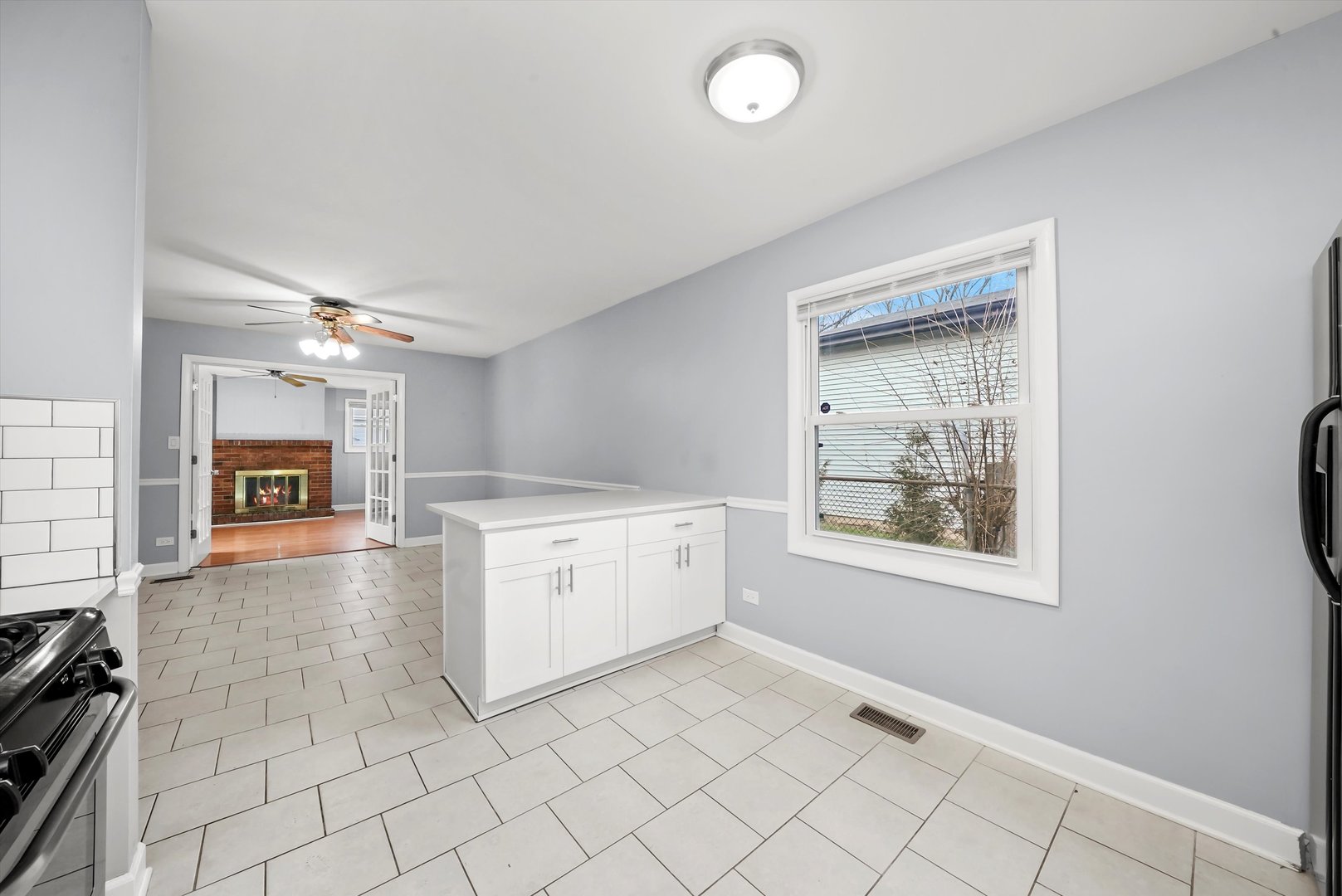 8218 N Carrolton Court, Hanover Park, IL 60133