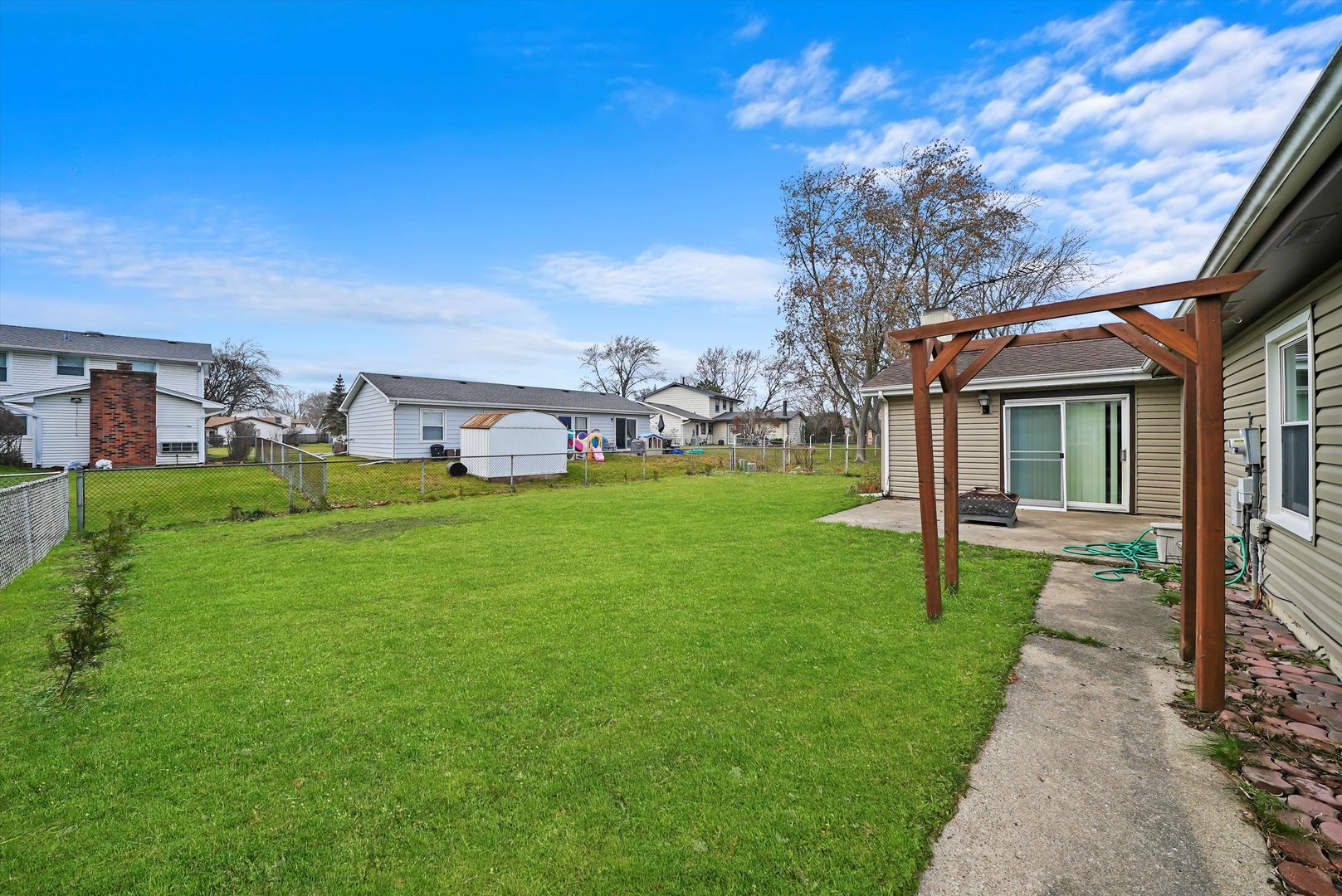 8218 N Carrolton Court, Hanover Park, IL 60133