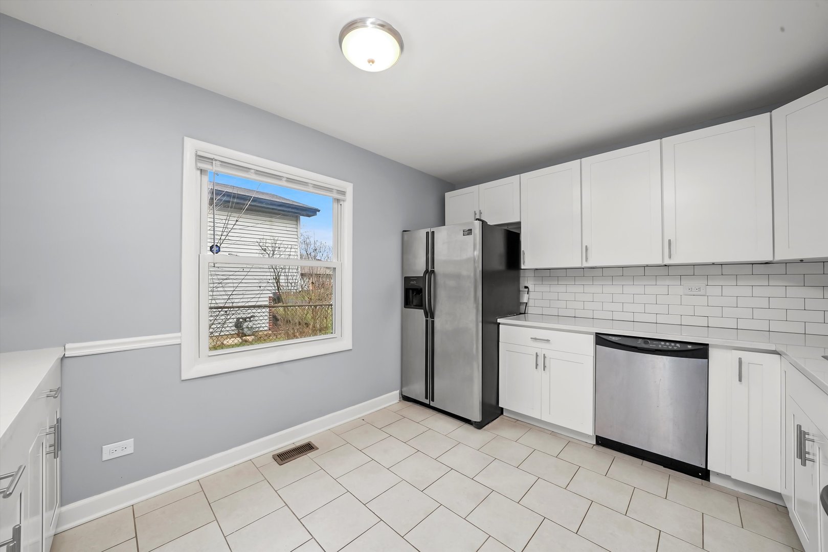 8218 N Carrolton Court, Hanover Park, IL 60133