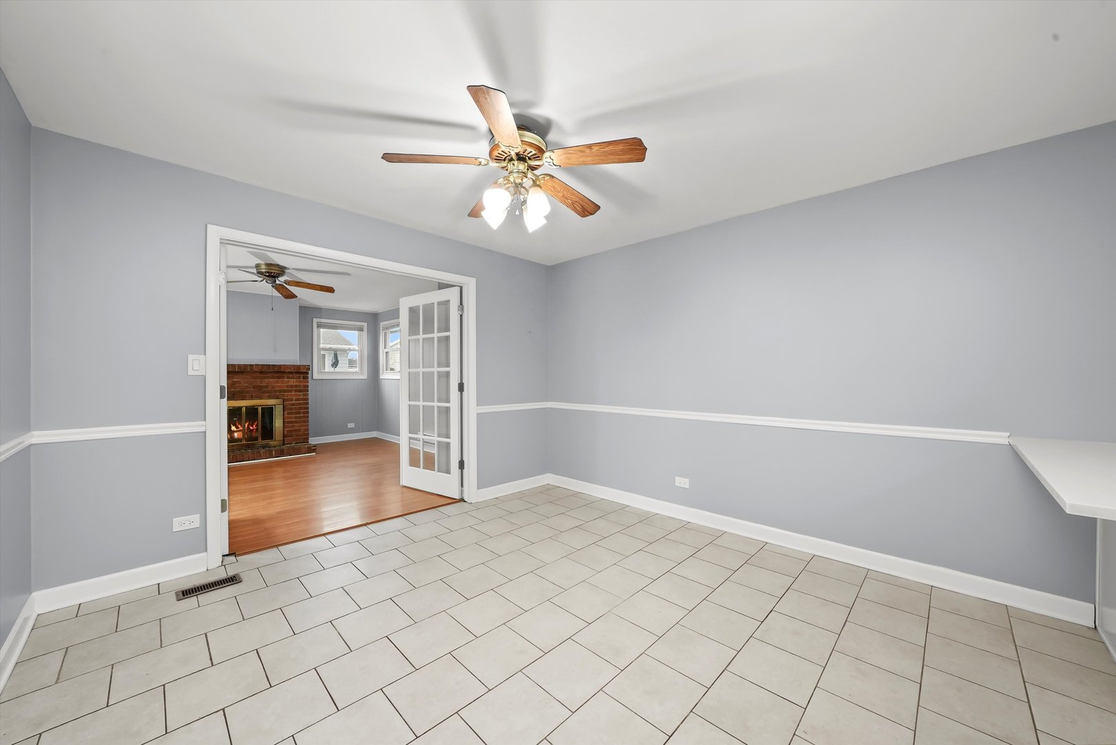 8218 N Carrolton Court, Hanover Park, IL 60133