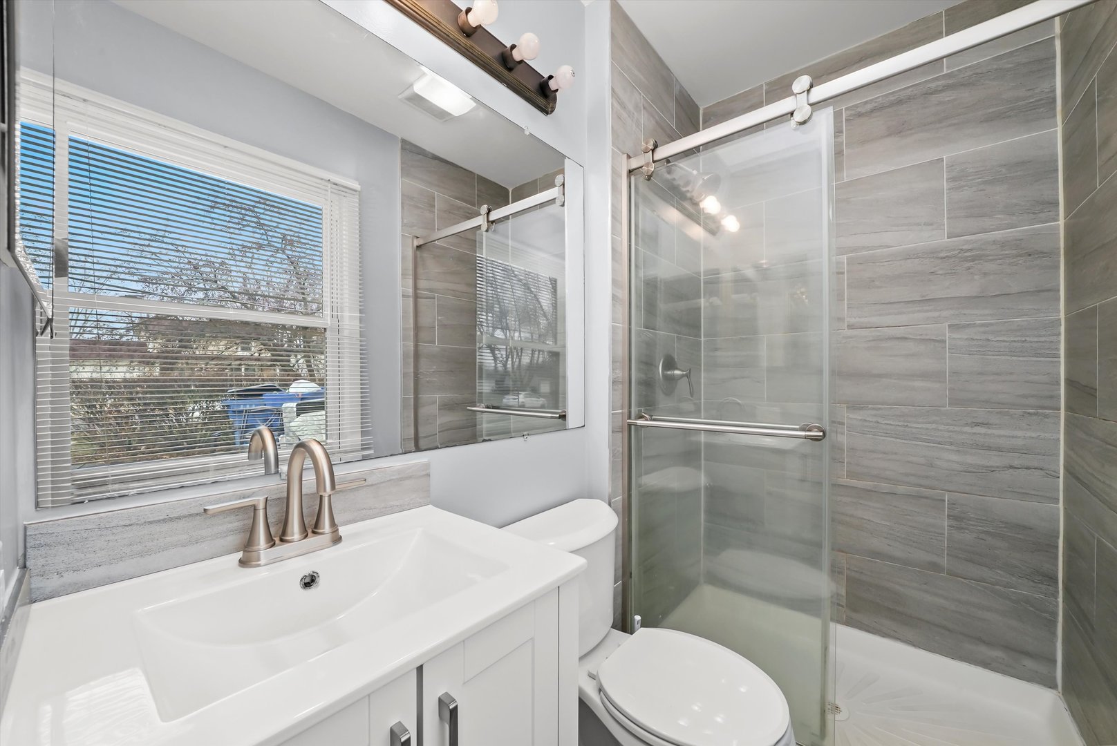 8218 N Carrolton Court, Hanover Park, IL 60133