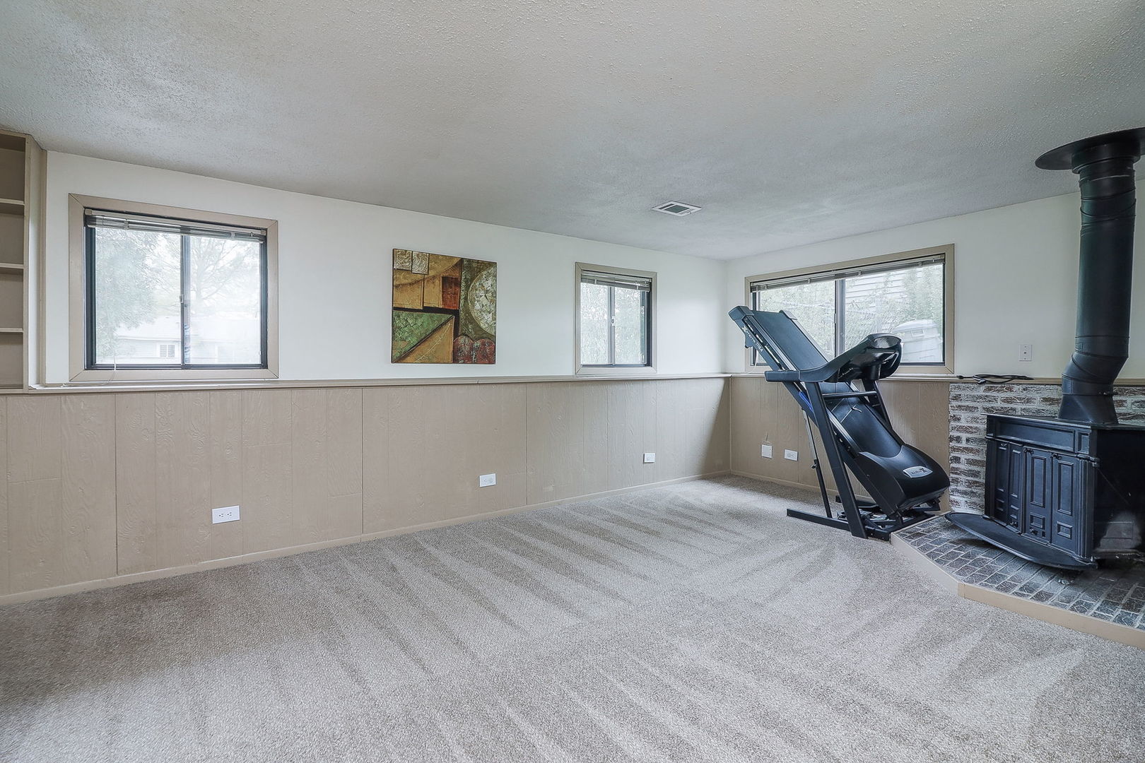 3920 Shoreline Drive, Hanover Park, IL 60133