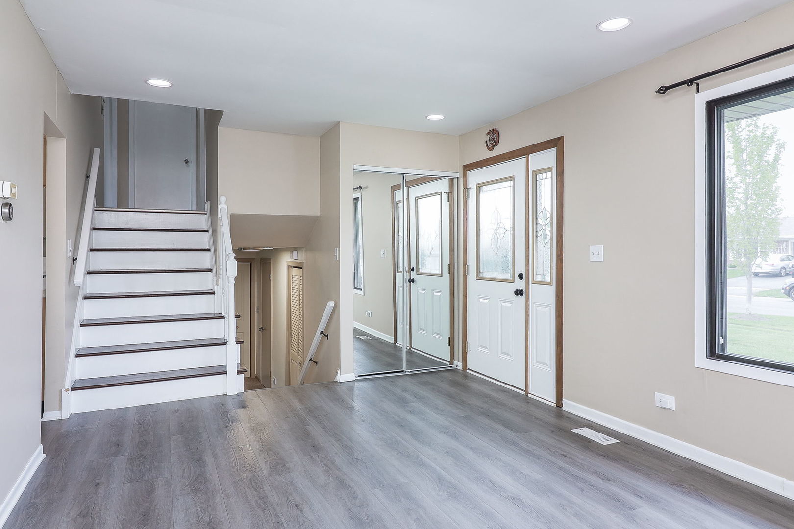 3920 Shoreline Drive, Hanover Park, IL 60133