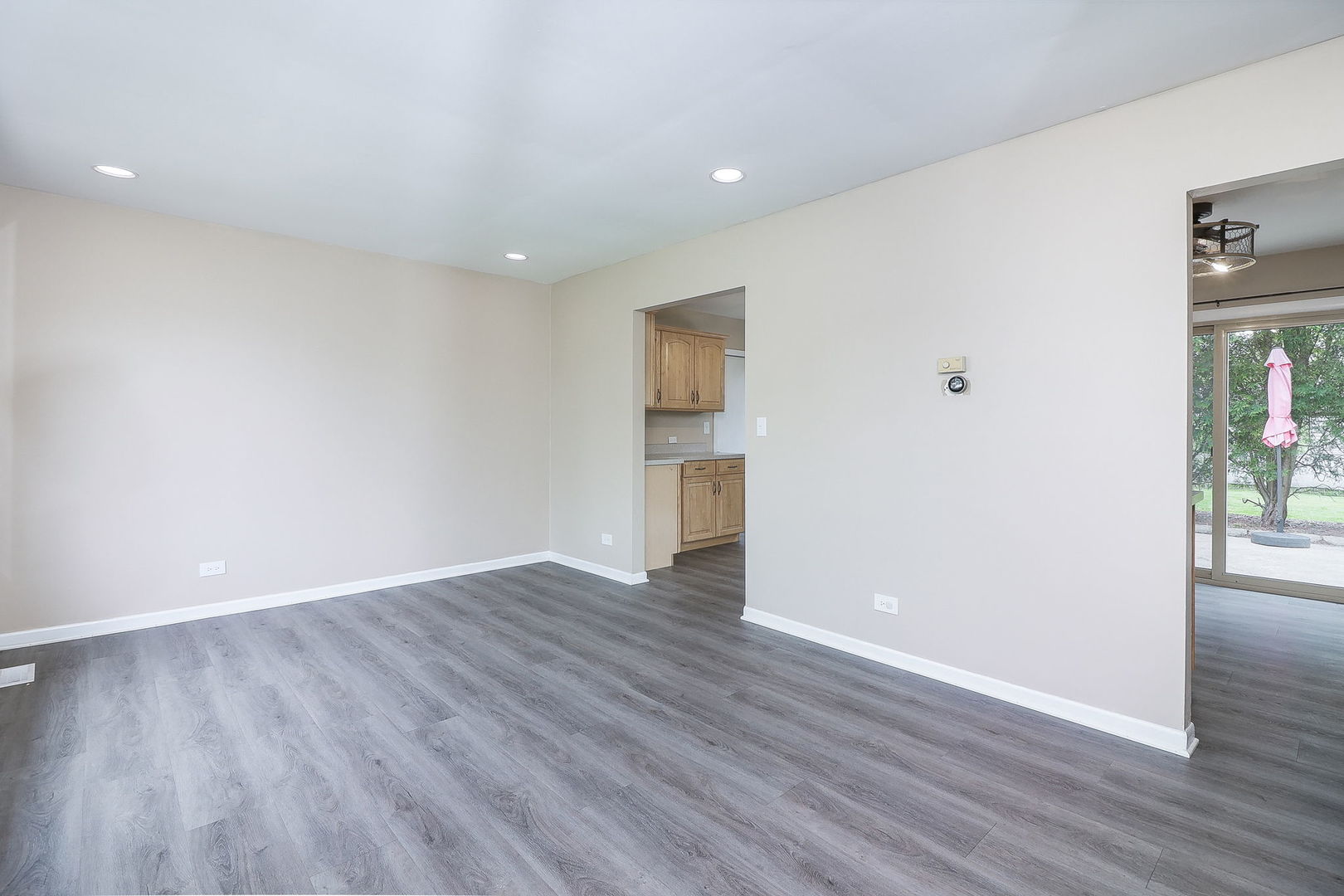 3920 Shoreline Drive, Hanover Park, IL 60133