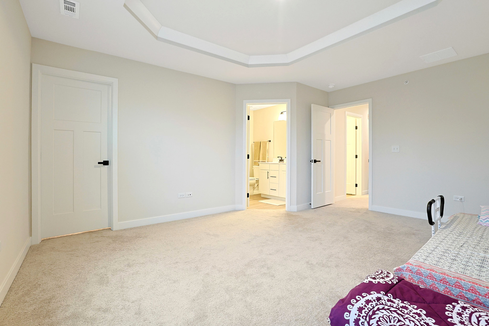 155 Canterbury Way, Lake Zurich, IL 60047