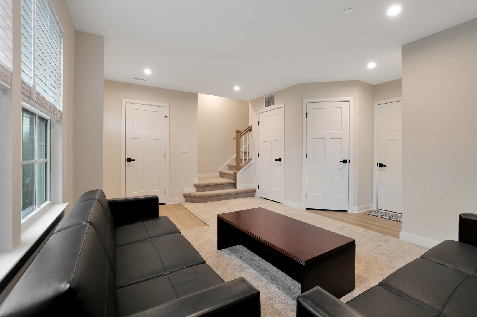 155 Canterbury Way, Lake Zurich, IL 60047