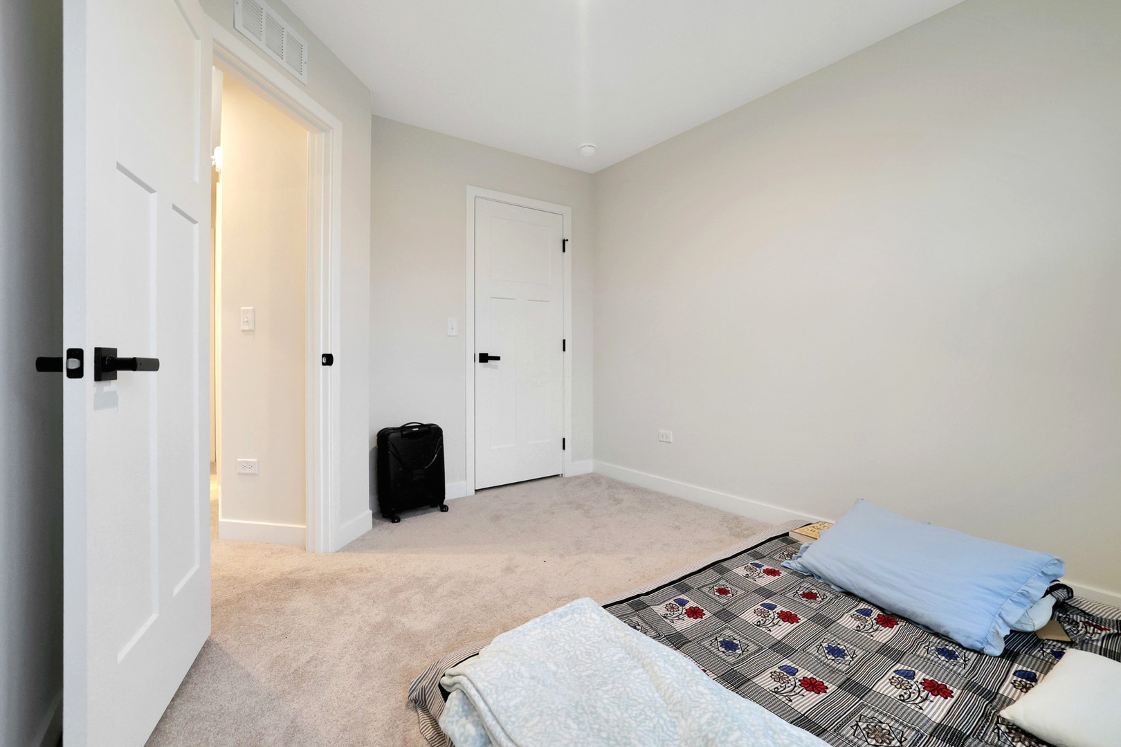 155 Canterbury Way, Lake Zurich, IL 60047