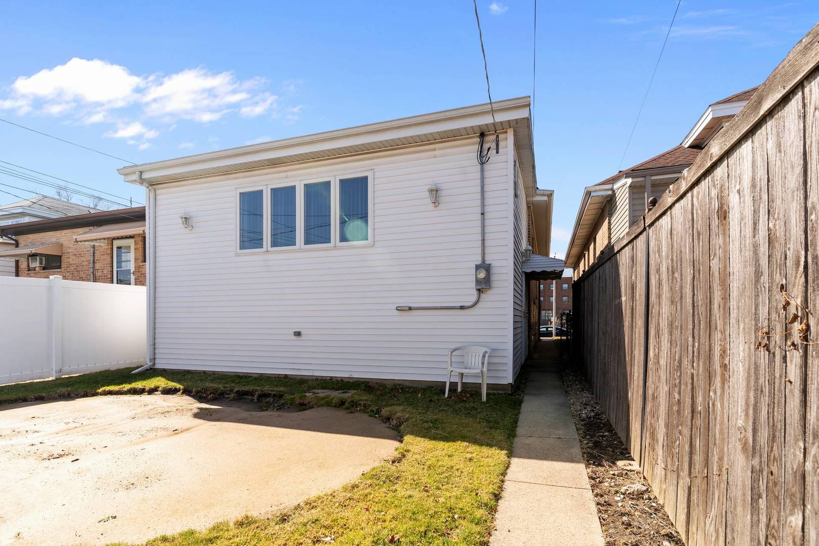 3023 N 76th Court, Elmwood Park, IL 60707