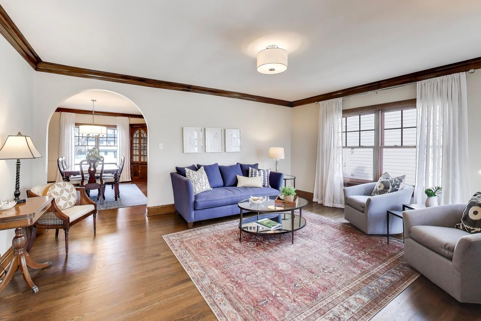 277 E Oneida Avenue, Elmhurst, IL 60126