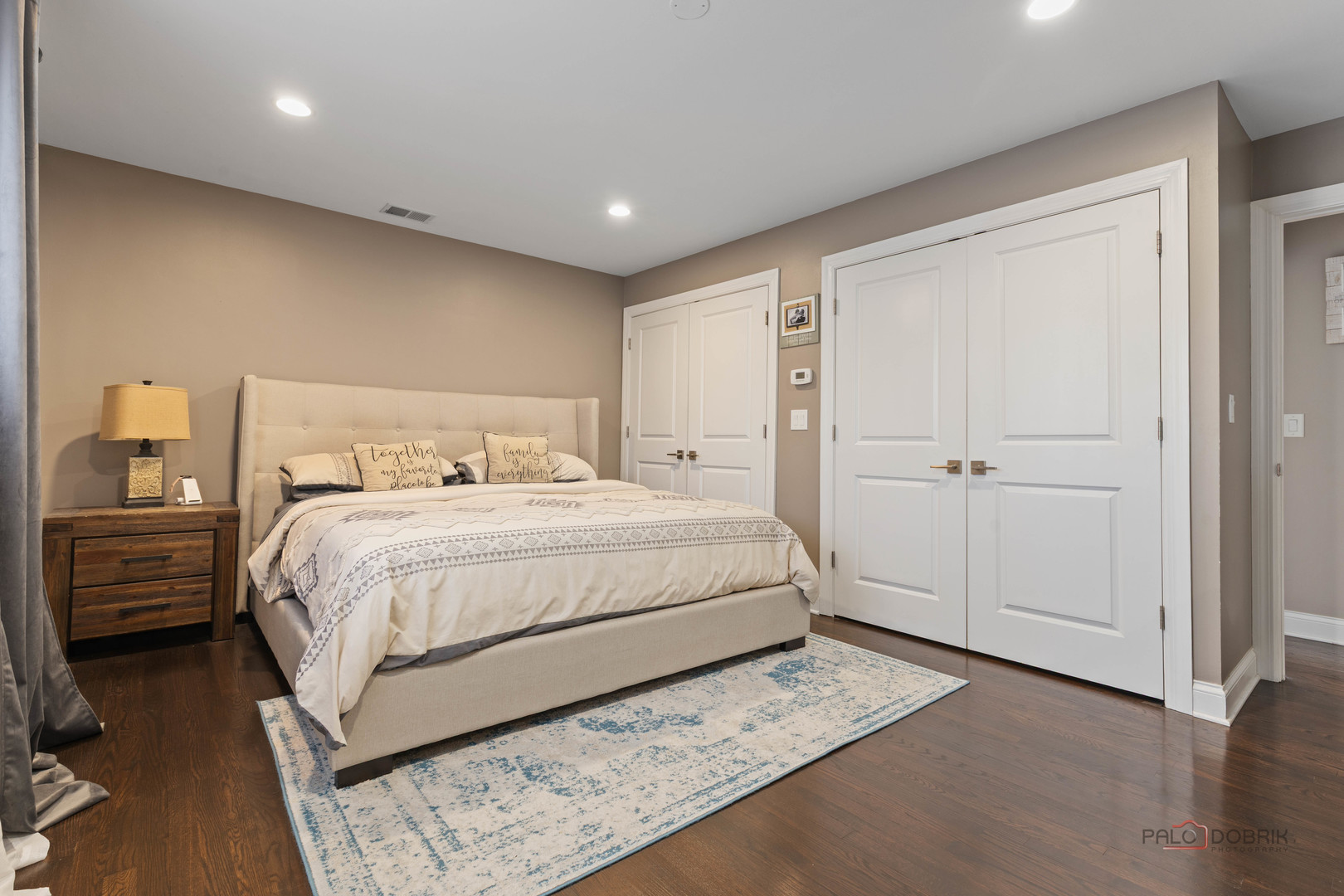 950 W HILLSIDE Street, Palatine, IL 60067