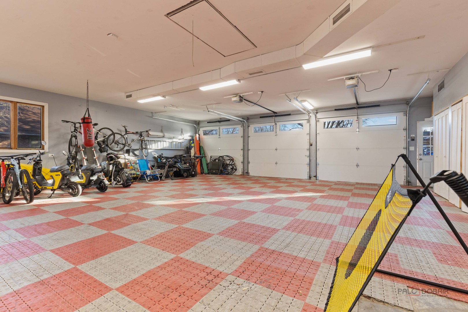 950 W HILLSIDE Street, Palatine, IL 60067