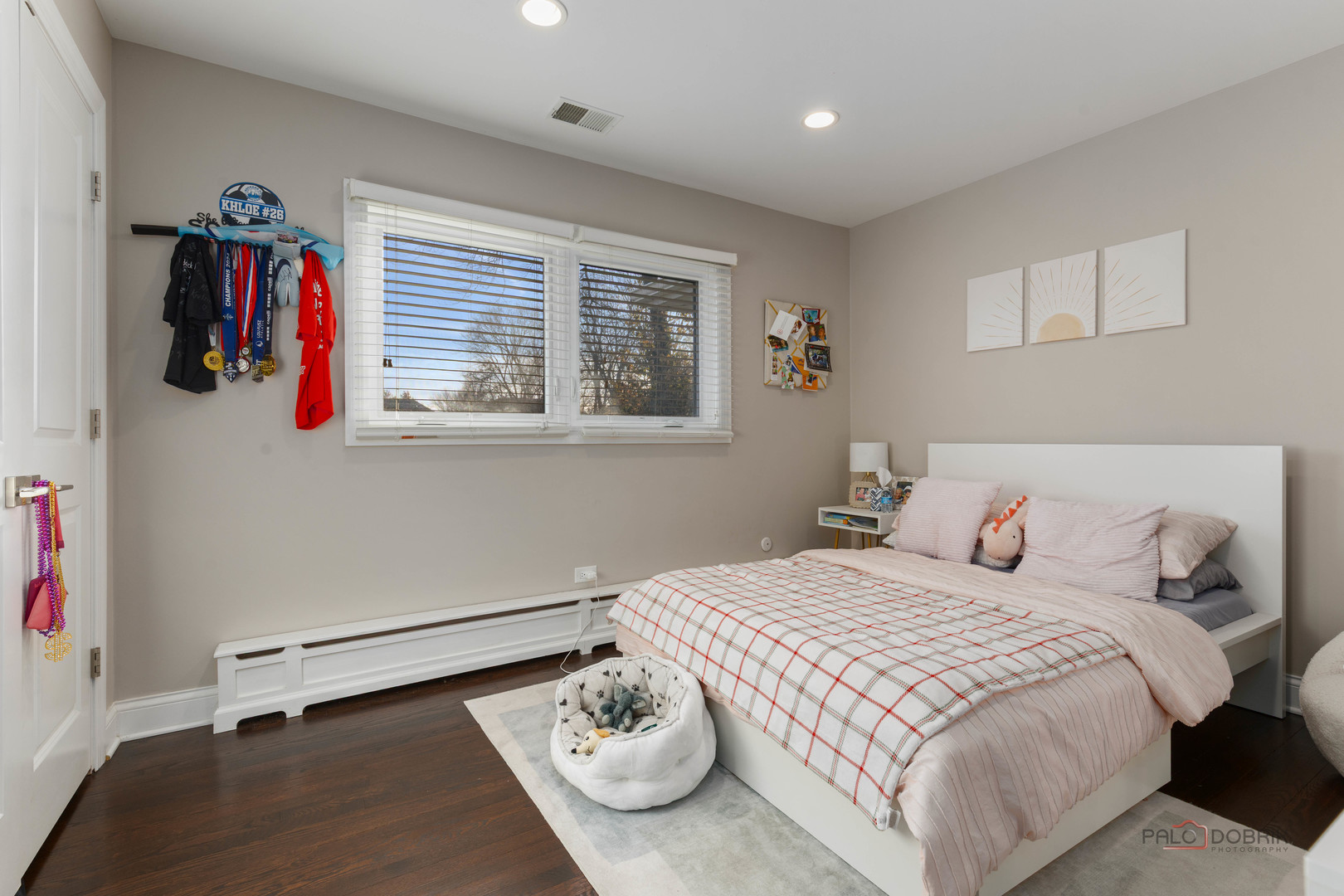 950 W HILLSIDE Street, Palatine, IL 60067