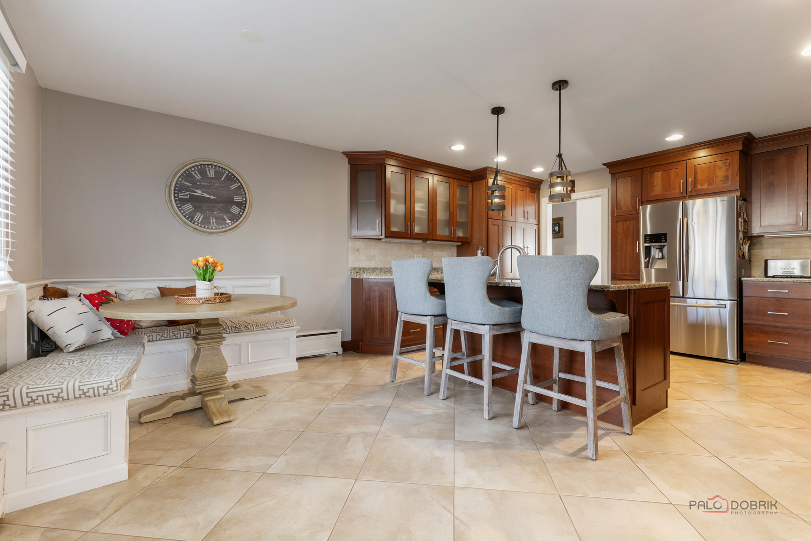 950 W HILLSIDE Street, Palatine, IL 60067