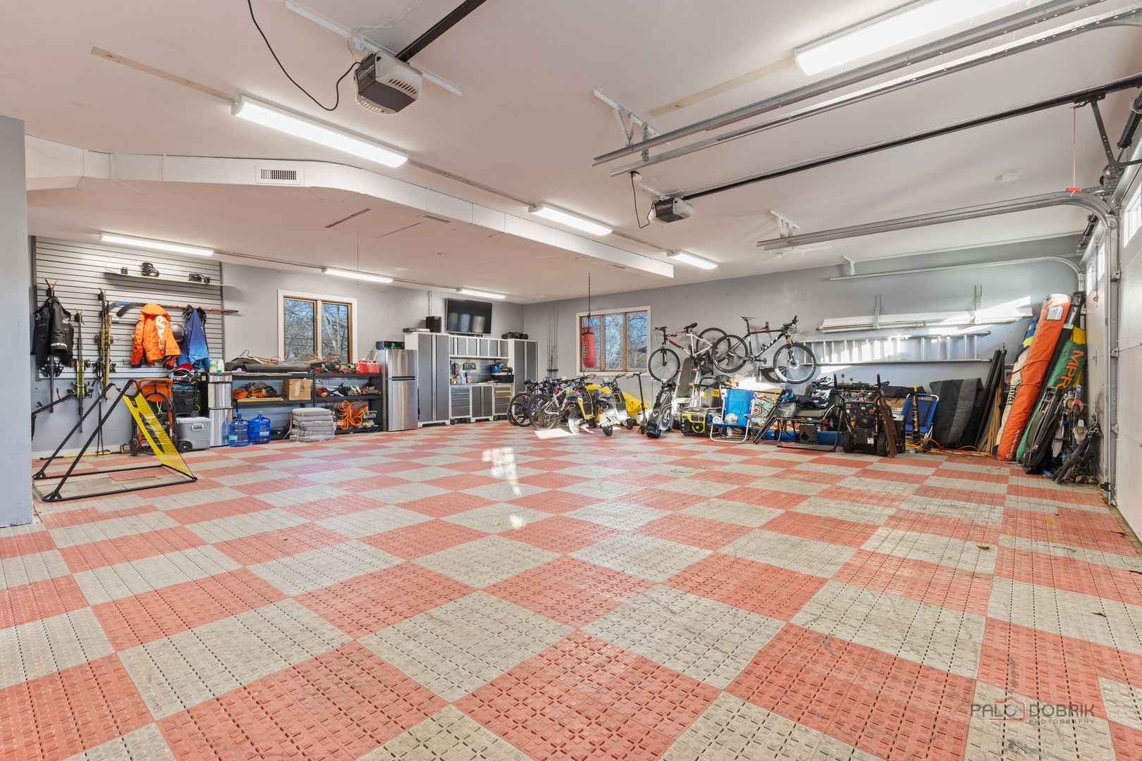 950 W HILLSIDE Street, Palatine, IL 60067