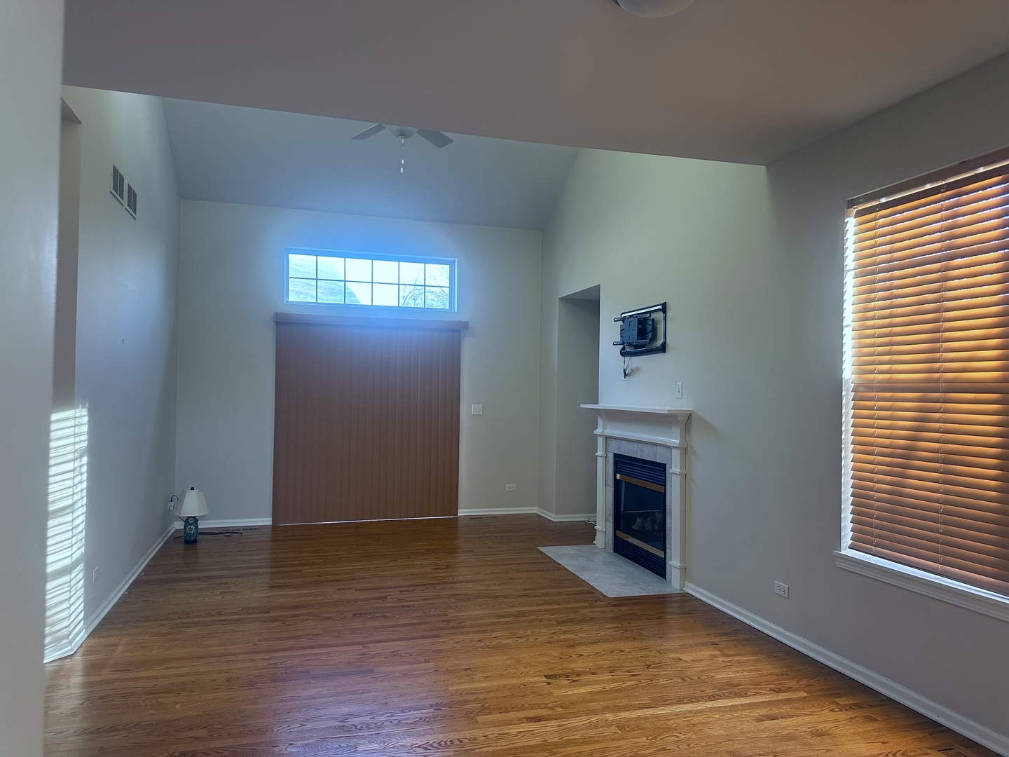 2449 Stonegate Road #B, Algonquin, IL 60102