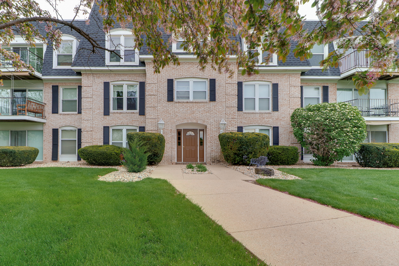 111 Rust Road #110, Bloomington, IL 61701