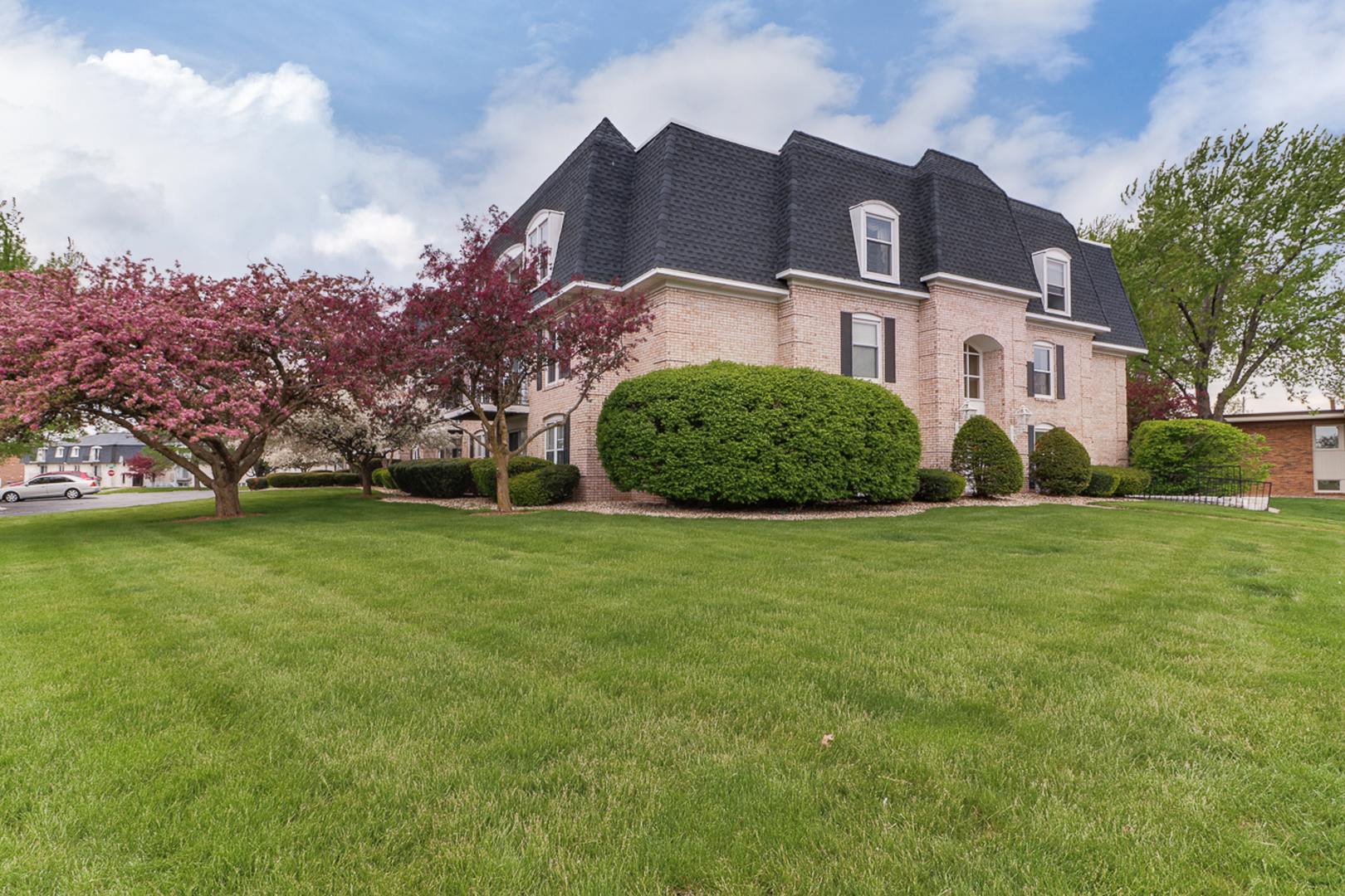 111 Rust Road #110, Bloomington, IL 61701