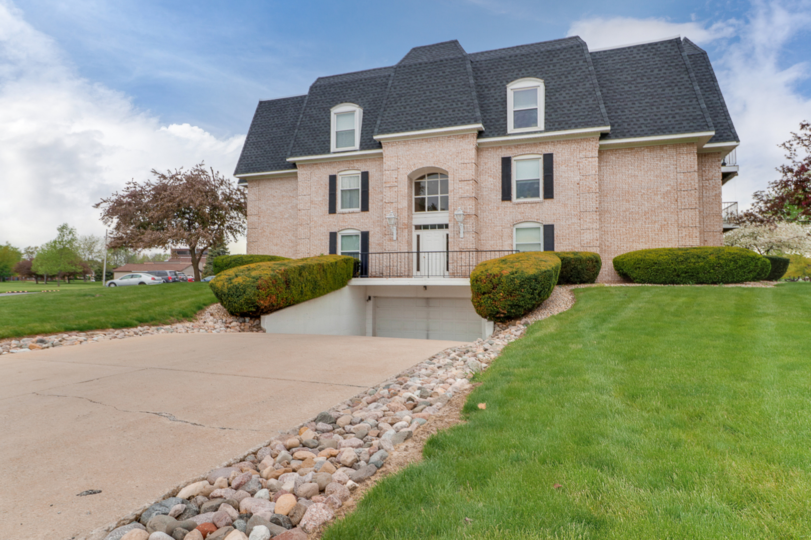 111 Rust Road #110, Bloomington, IL 61701