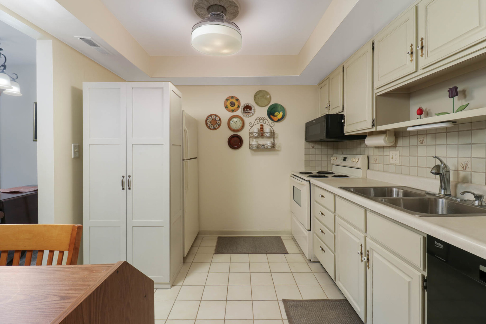 111 Rust Road #110, Bloomington, IL 61701