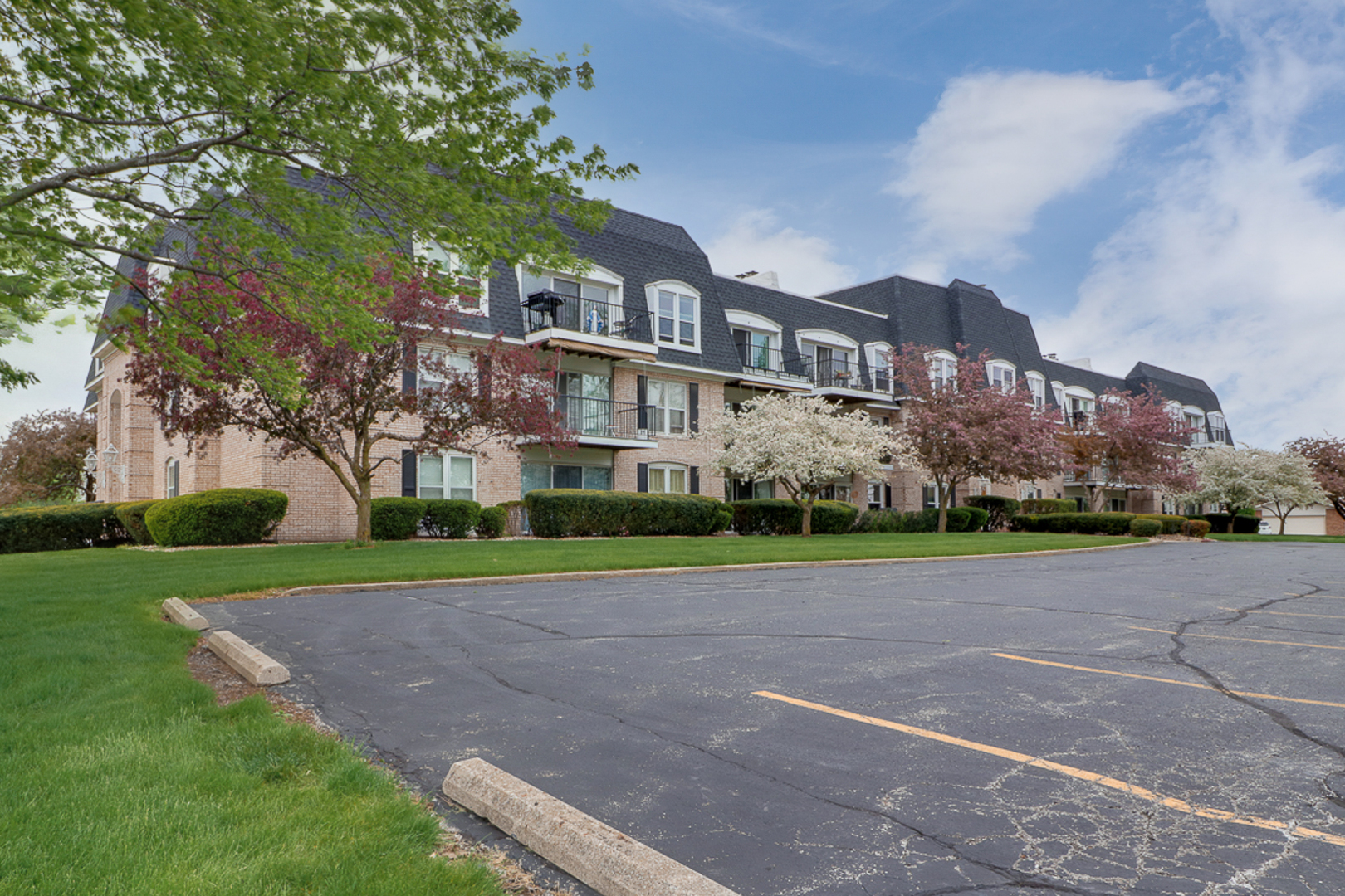 111 Rust Road #110, Bloomington, IL 61701