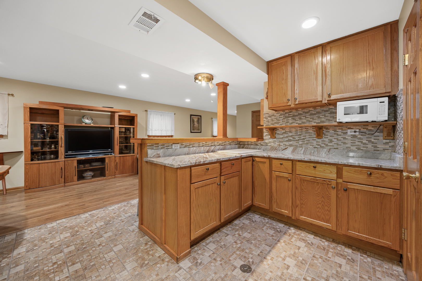 4930 N Clifton Avenue, Norridge, IL 60706